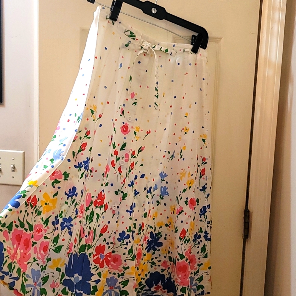 Ladies Floral Print Skirt